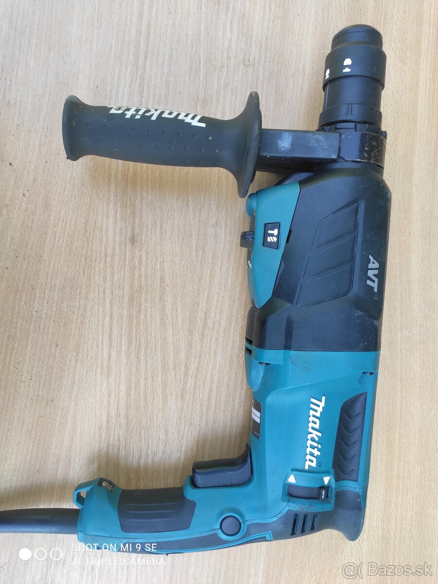Makita kombinované kladivo