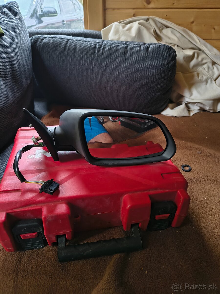 Octavia 2 spätné zrkadlo