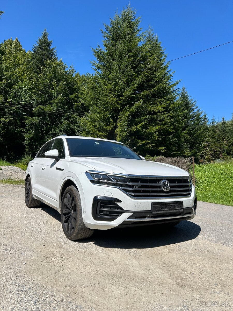 Volkswagen Touareg R-line 4Motion 3.0tdi