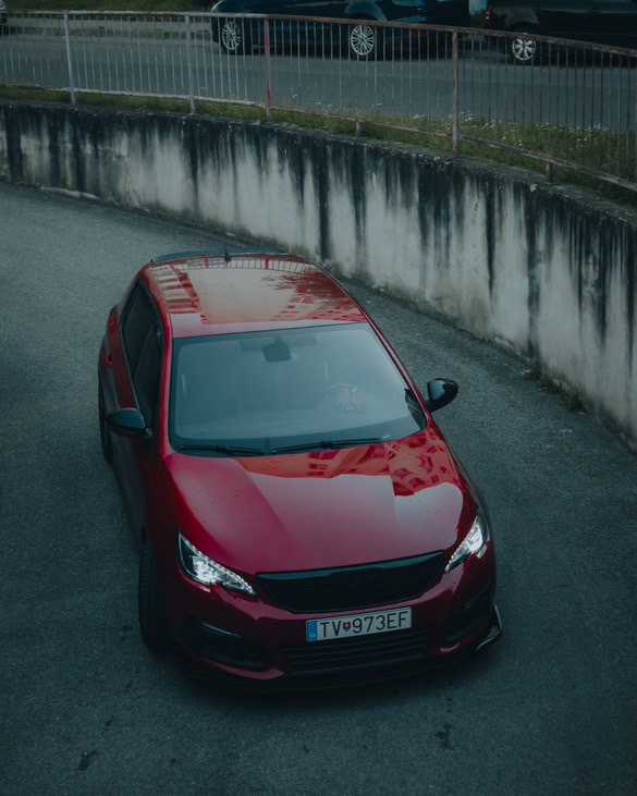 Peugeot 308 GTI 2017 1.6l 200kw benzín