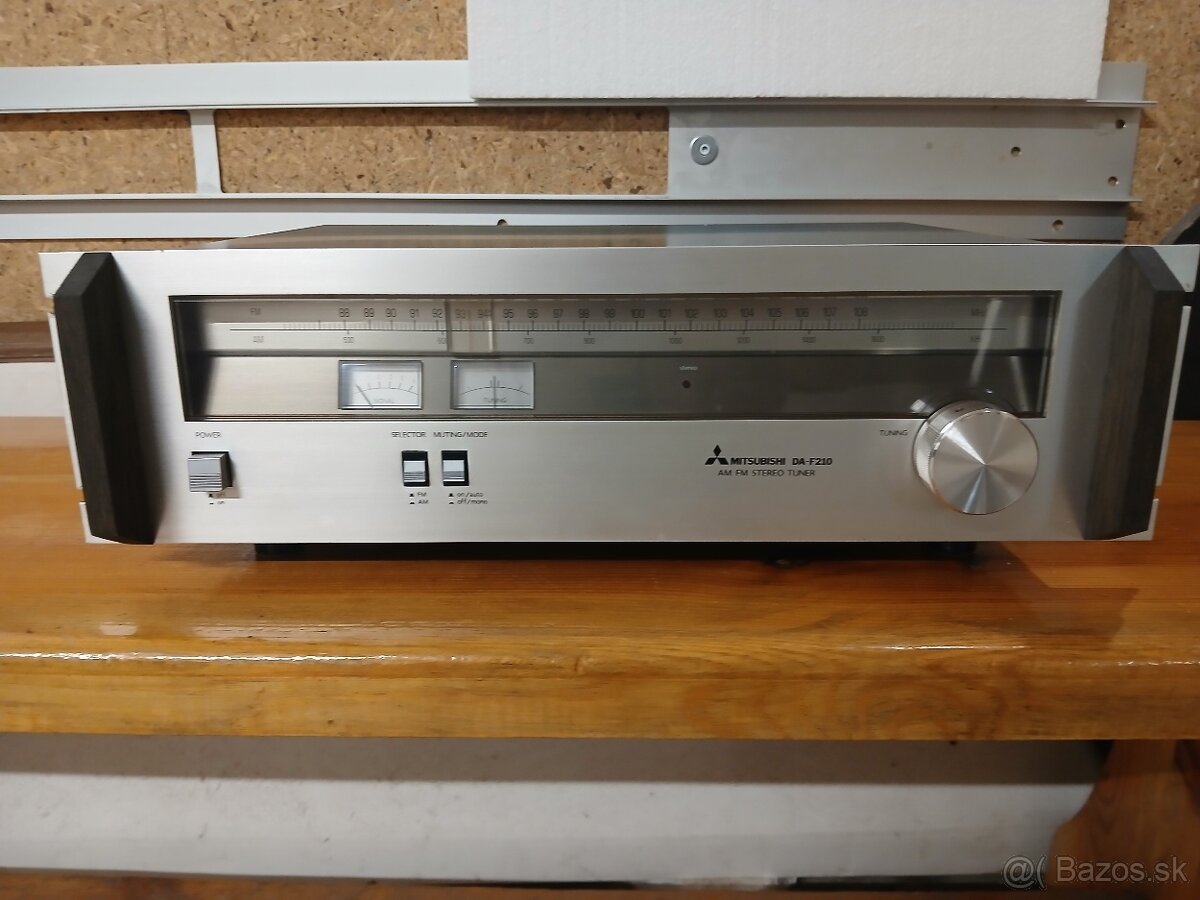 Predám rádio Mitsubishi