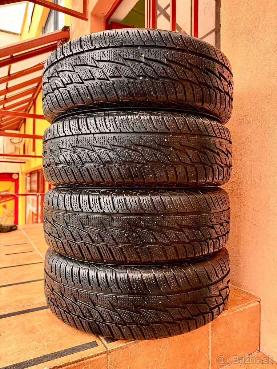 225/60 R17 zimné pneumatiky PREDANÉ