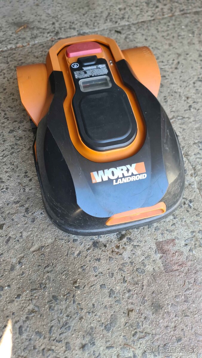 Na predaj robotická kosačka Landroid Worx WG755E