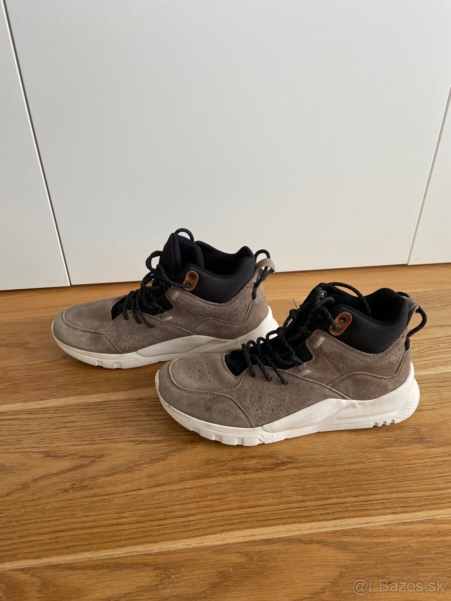 pánske členkové zimné topánky 44. Zn. NorthStar