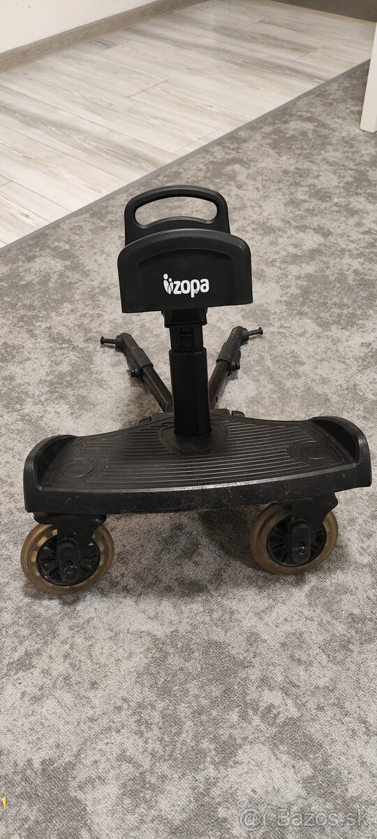 Stupienok ku kočíku s odoberatelnym sedadlom