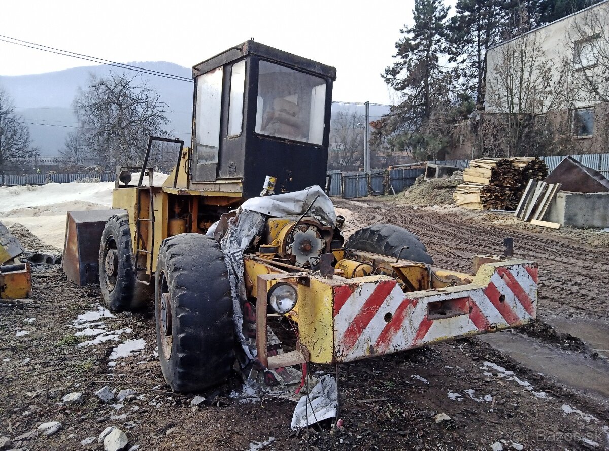 Predám/rozpredám nakladač UNK 320