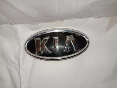 predny znak kia 13x6,5cm 20€