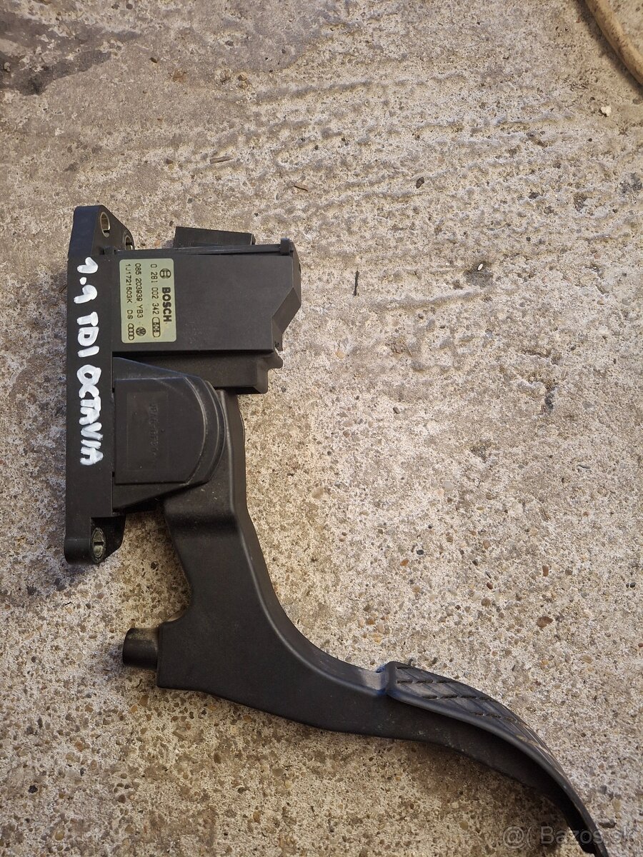 Plynový pedal