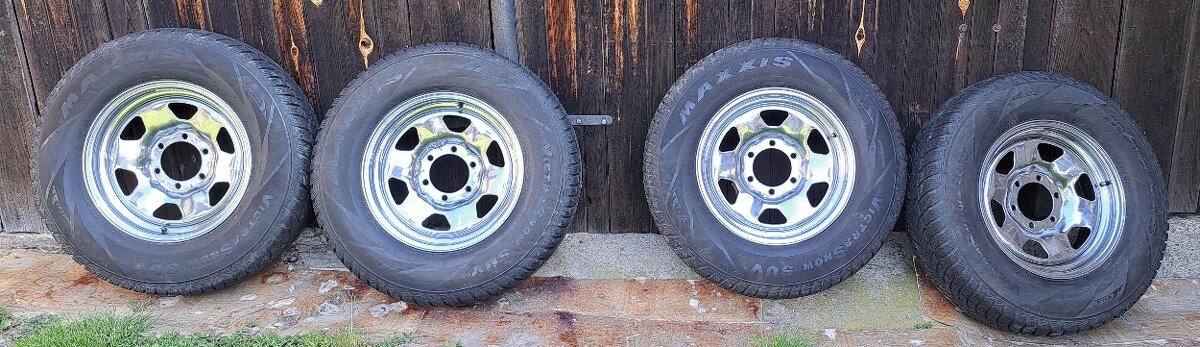 Toyota Land Cruiser LJ70
