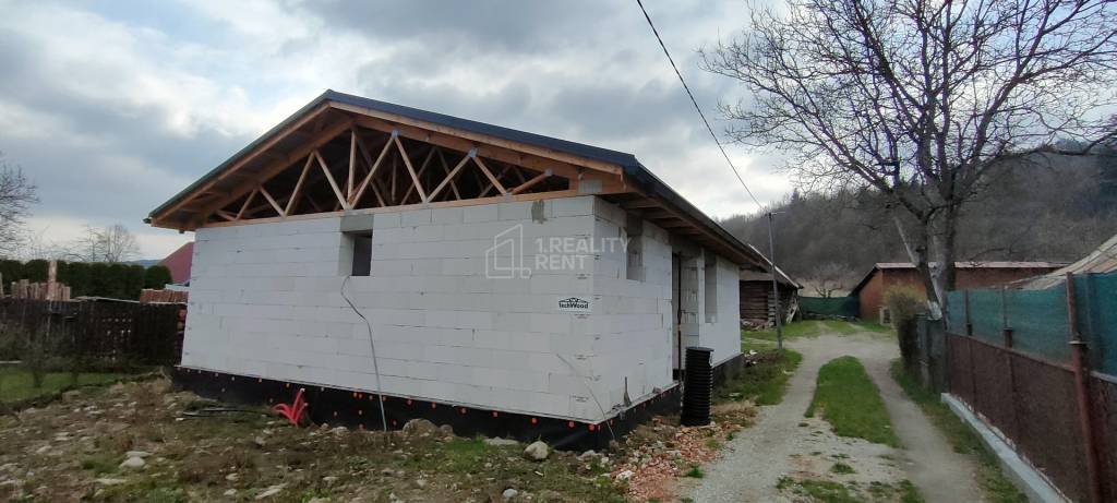 Predaj: Rozostavaný RD v Kolároviciach pri Bytči (MO)