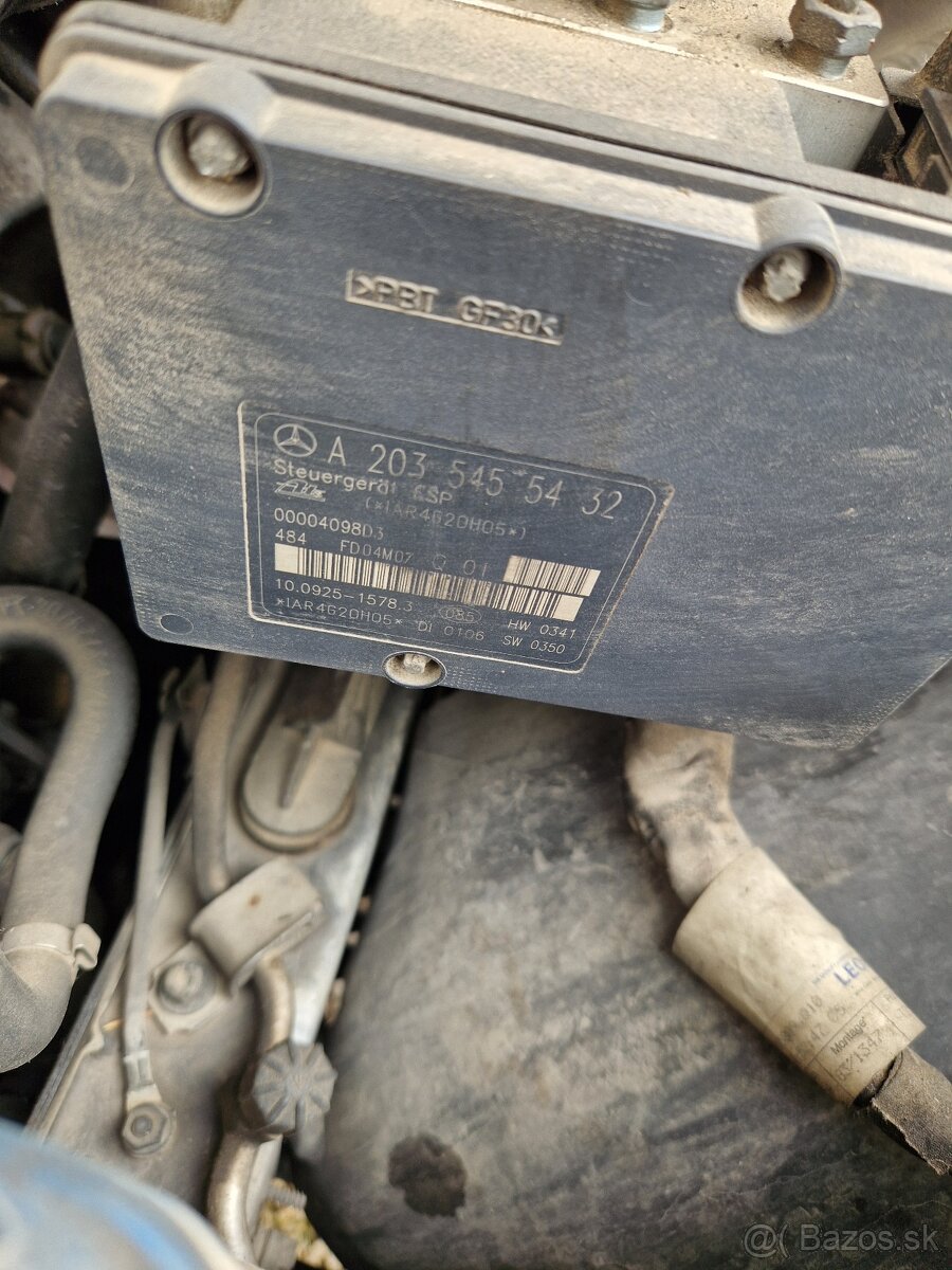 ABS kocka 2.6 benzín