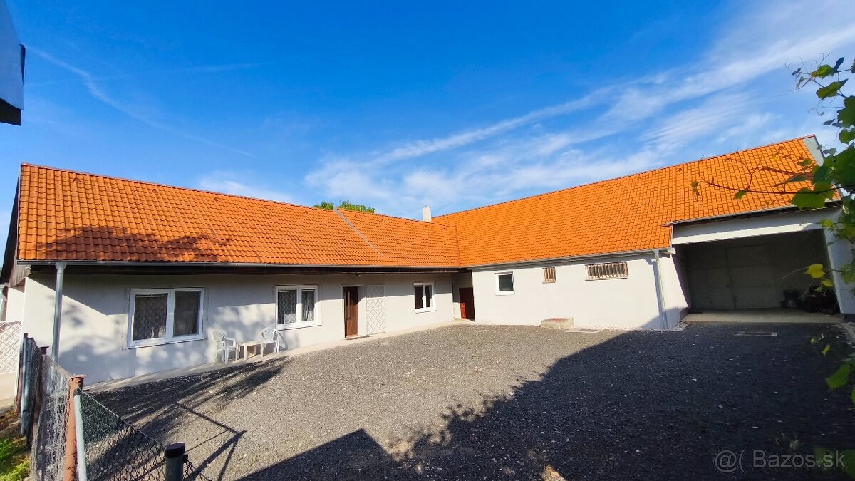 Na predaj: Rodinný dom s obchodným priestorom