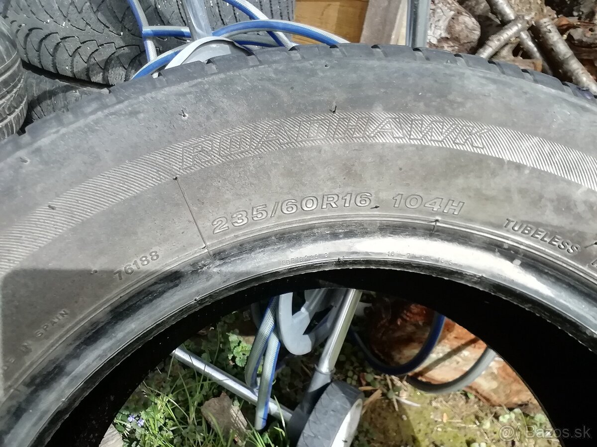 Pneumatiky 235/60 R16