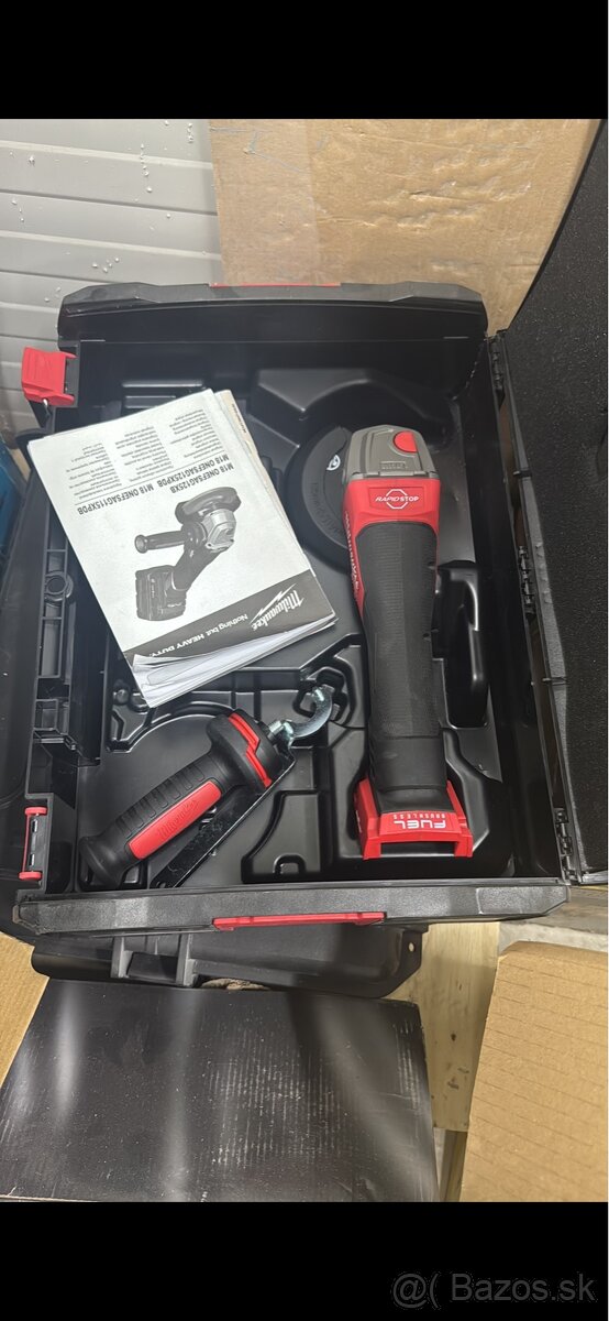 MILWAUKEE M18 FUEL 125 mm uhlová brúska