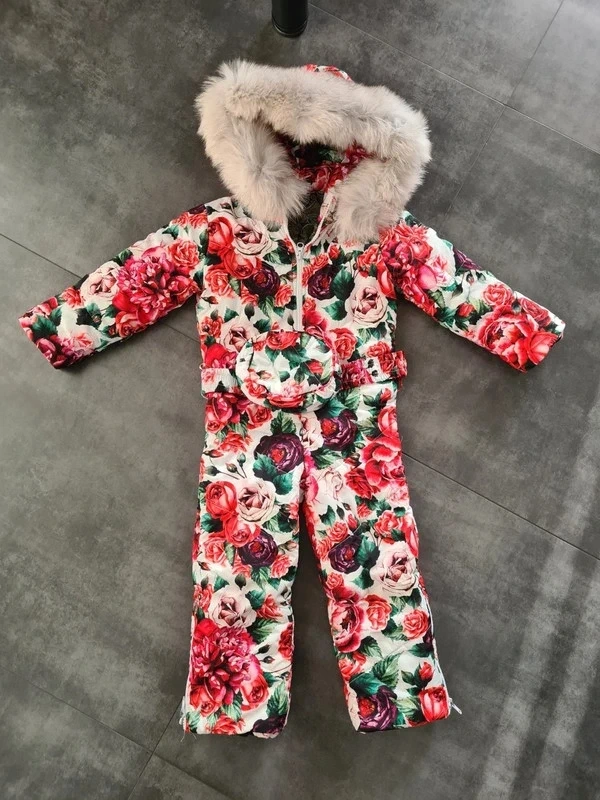 Zimná kvetinová kombinéza