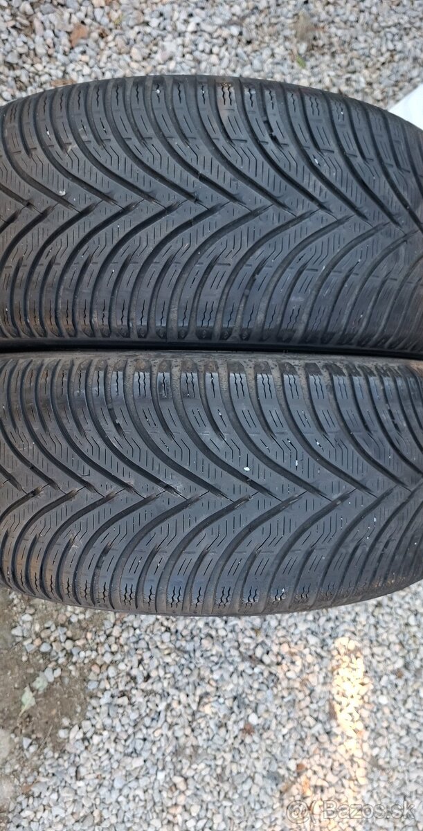 225/45R17 Kleber