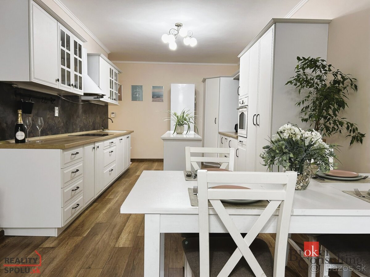 NA PREDAJ / 3 - izb. byt s vlastnou predzáhradkou / Košice -