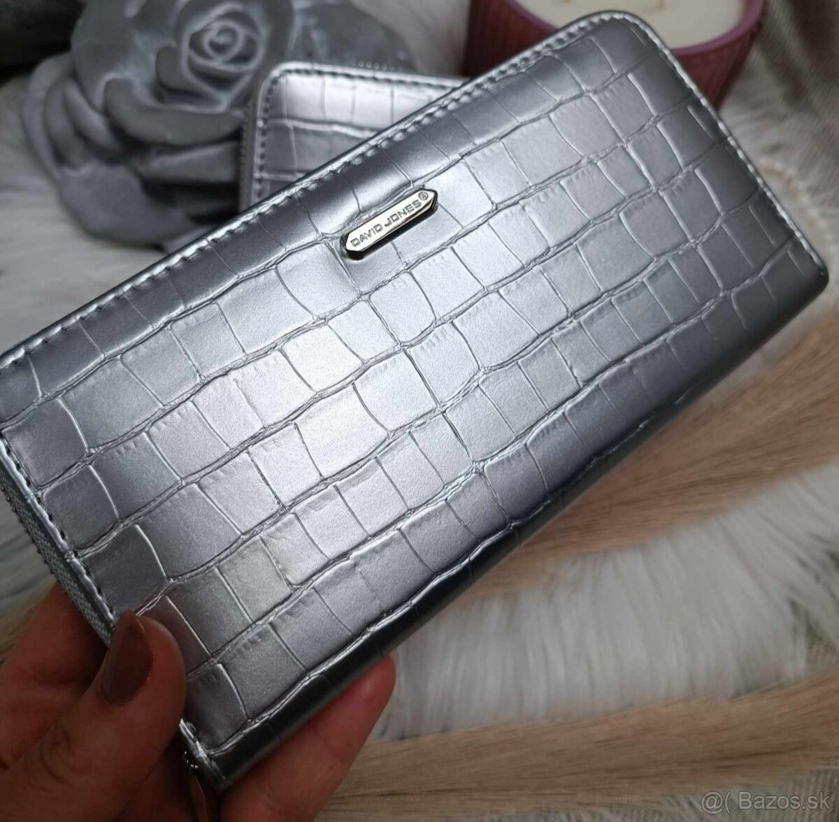 Strieborná peňaženka a