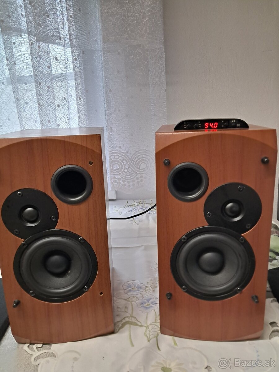 BLUETOOTH SAL štúdiové reproduktory