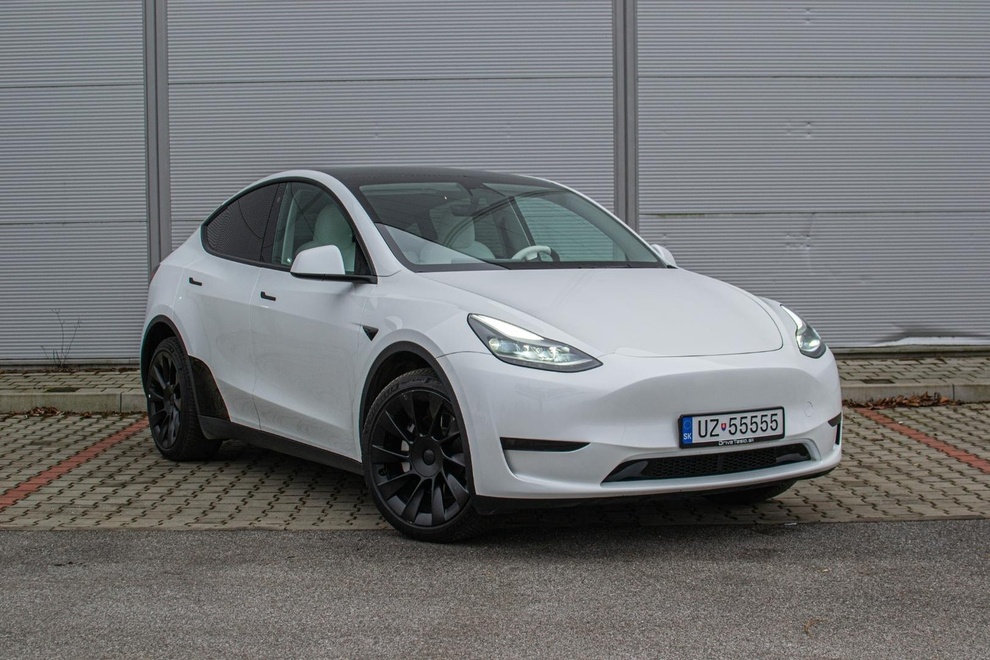 Tesla Model Y Long Range Dualmotor AWD ODPOČET DPH