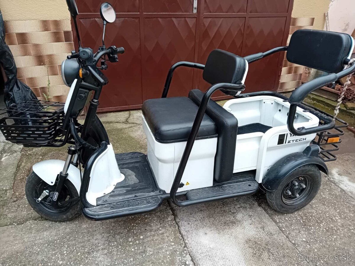 Elektrický trojkolesový skuterZ-tech-17
