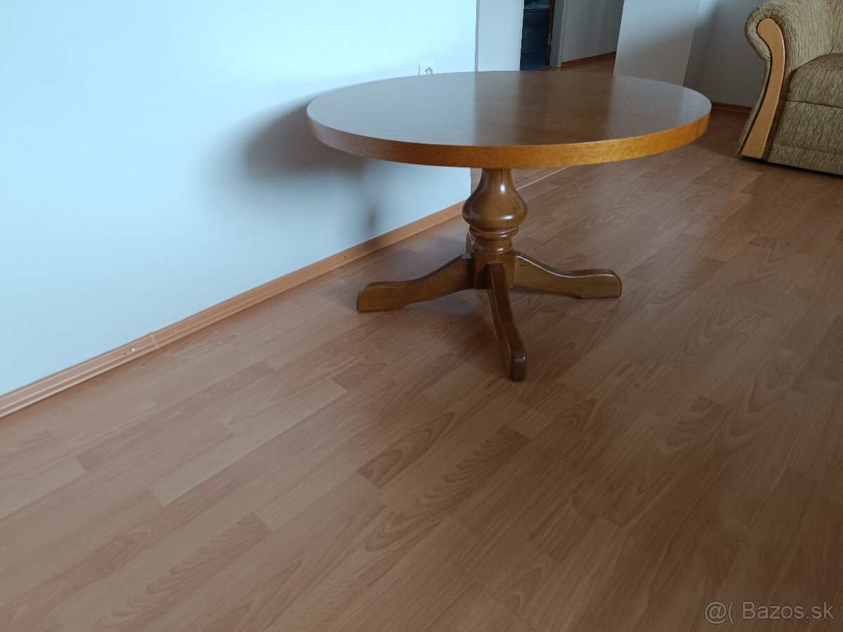Predám konferenčný stolík