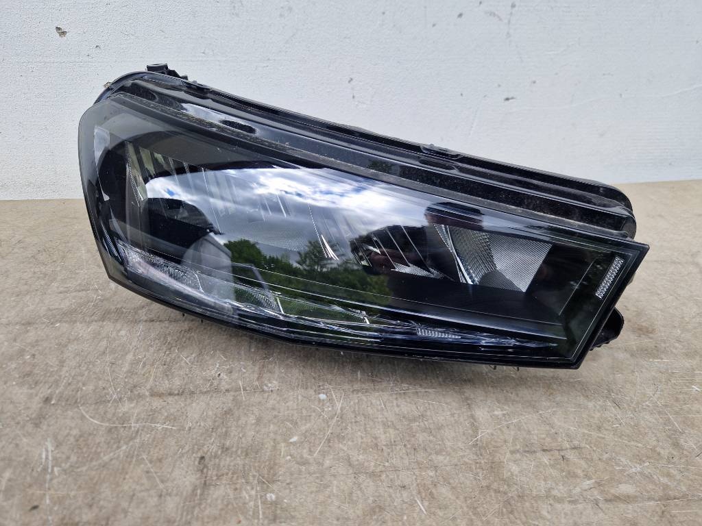 Škoda Fabia 4 IV 2020- pravé predné svetlo led