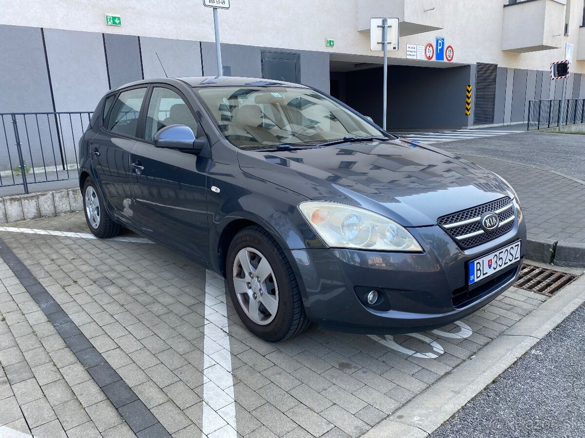 Kia Ceed 1,4 77kW 2008 (STK do 2027)