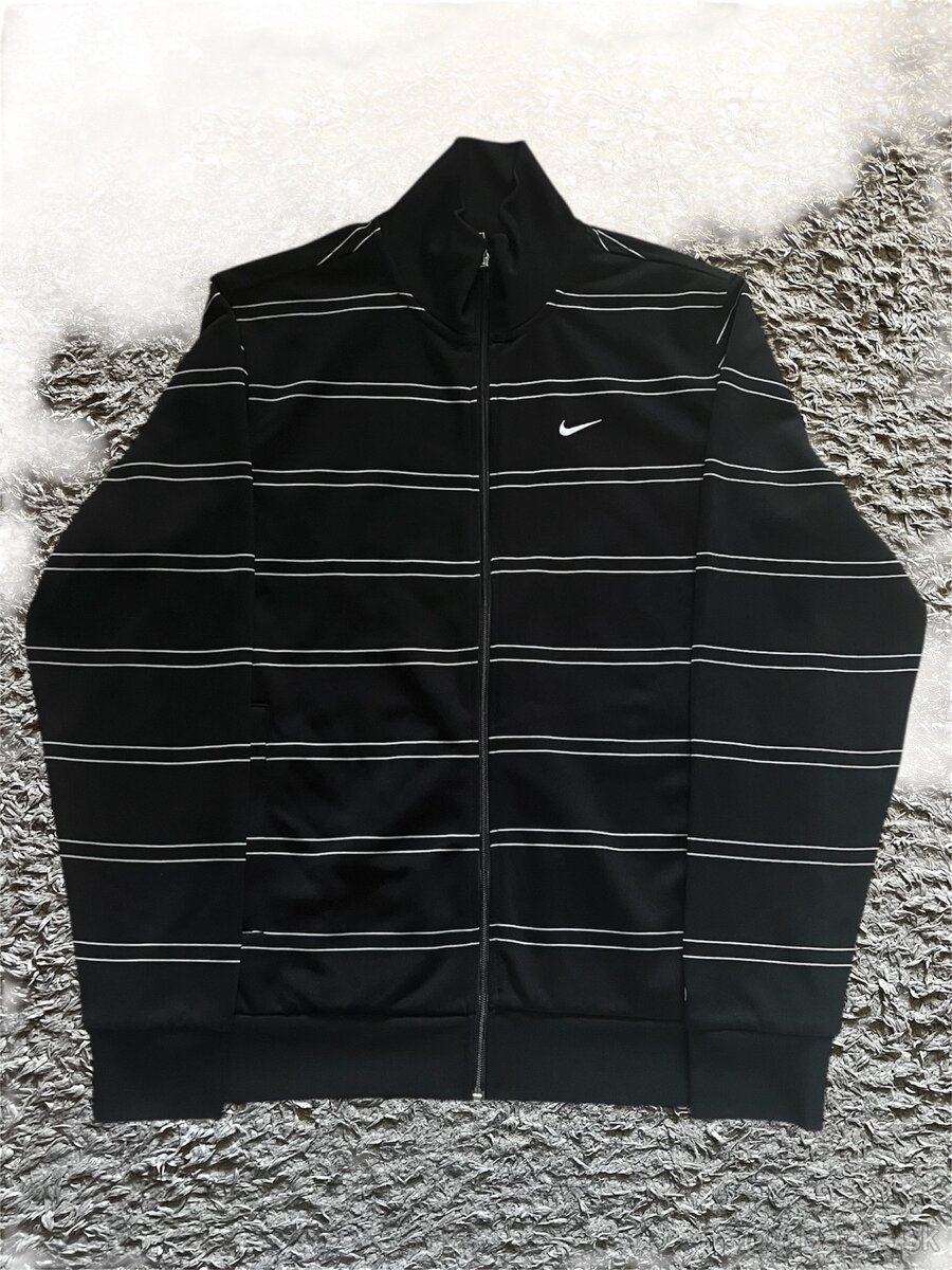 nike mikina na zips