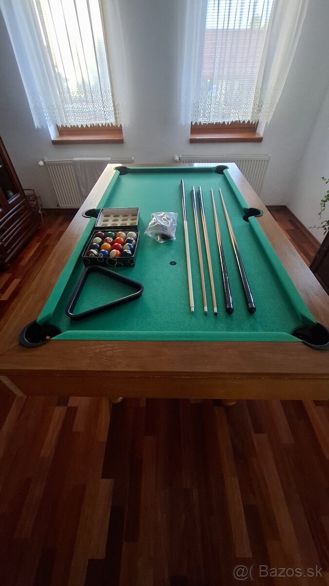 Biliardový stôl