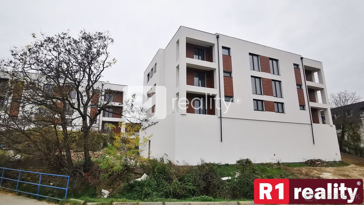 Nový 3 izbový byt č. B11 / Banka pri Piešťanoch