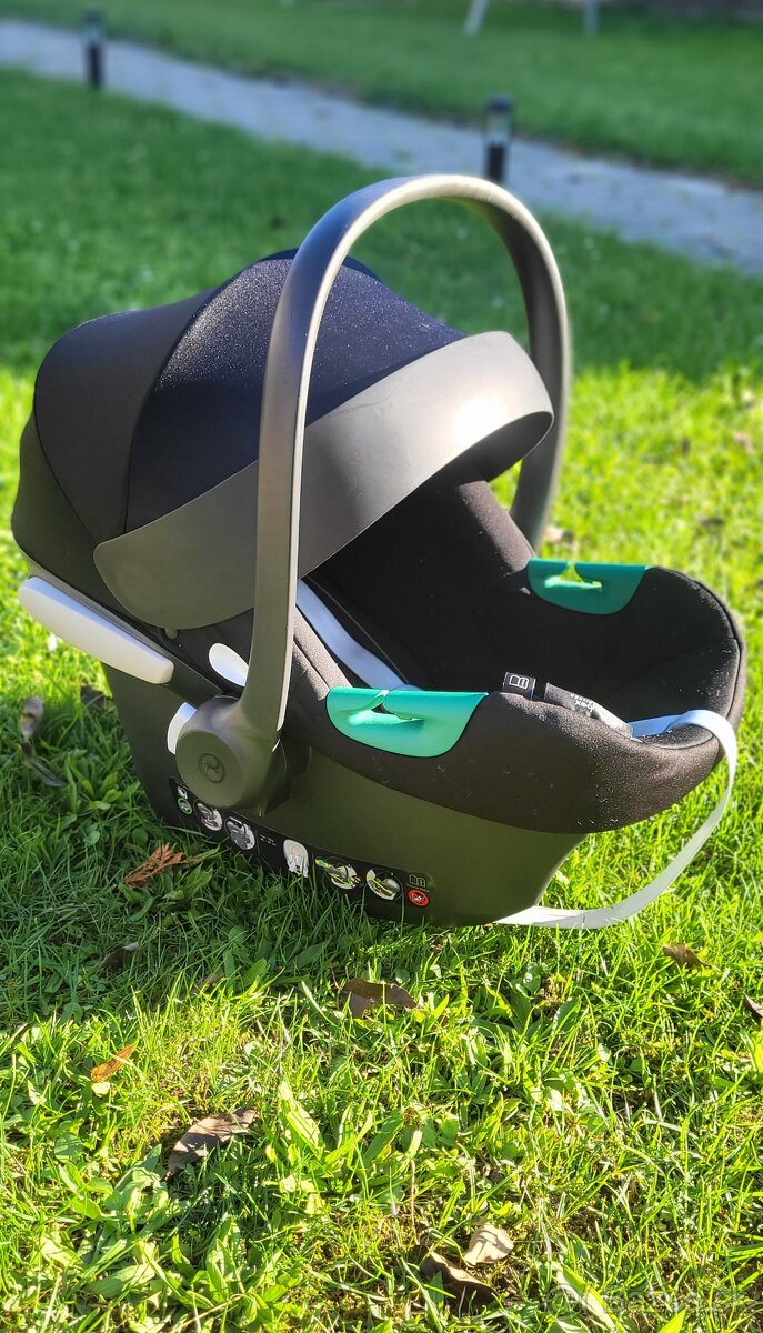 Cybex aton b2 i-size + base one
