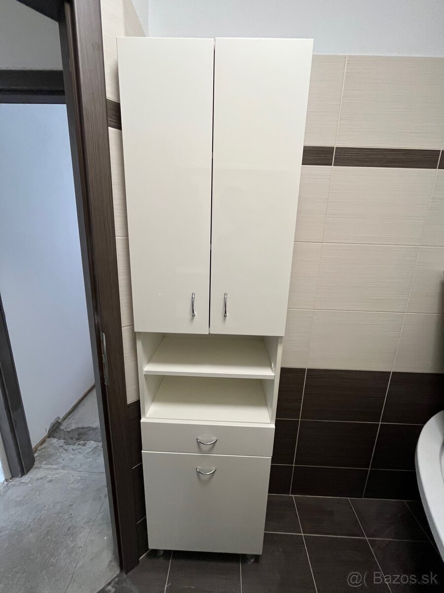 Kúpeľňová zostava + vaňa