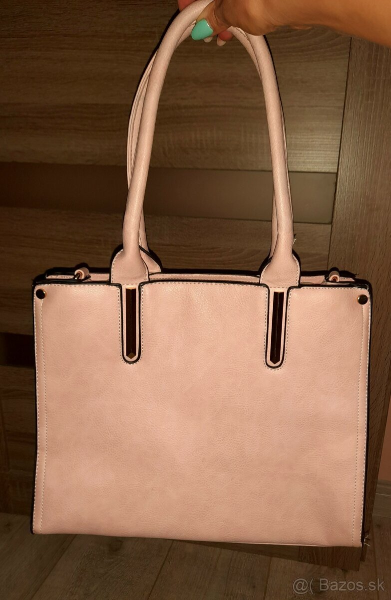 Kabelka v staroružovej farbe