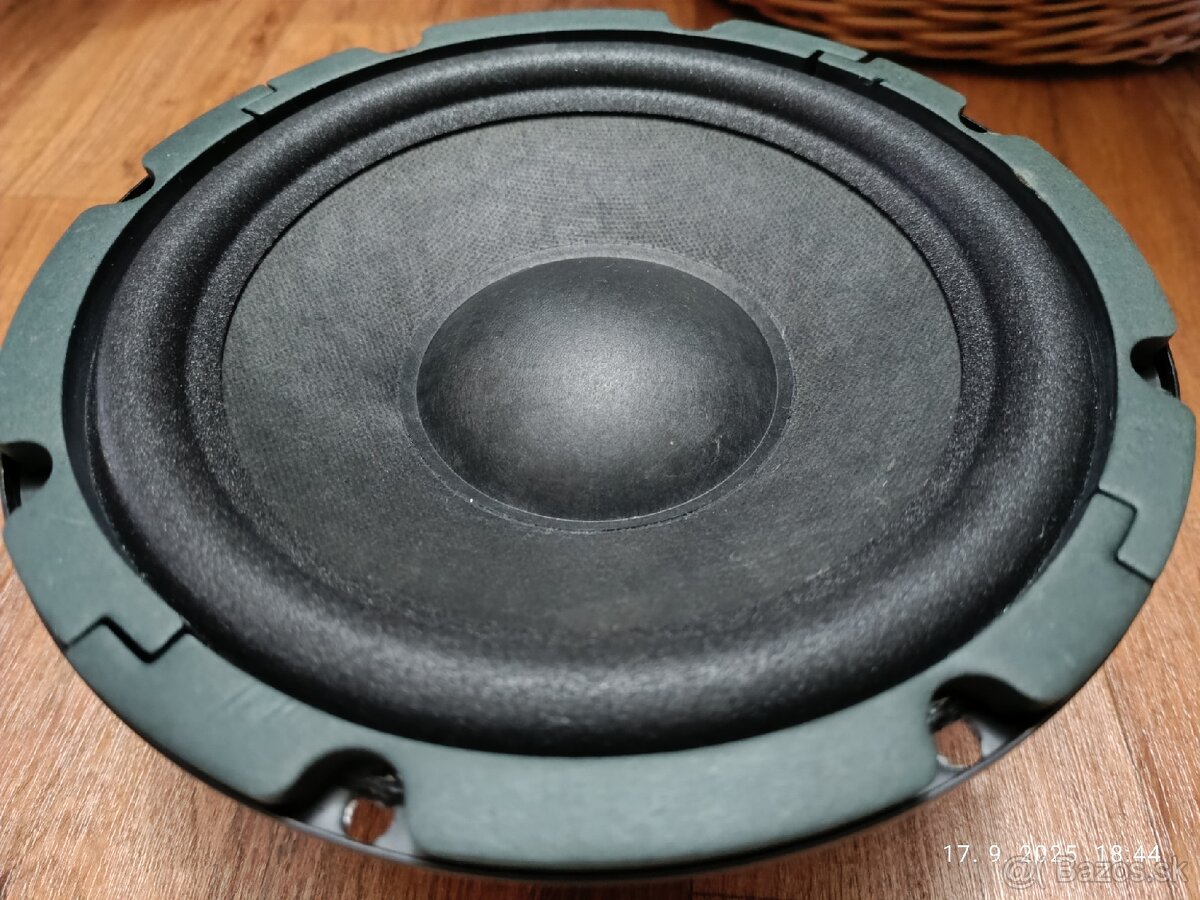 200mm SUBWOOFER JBL...100w RMS 4ohm