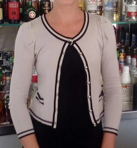 Béžový dámsky sveter