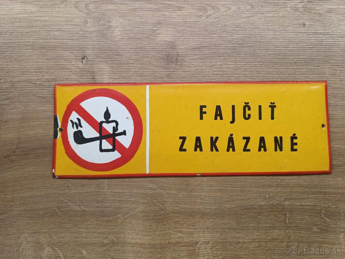 smaltovaná ceduľa Fajčiť zakázané