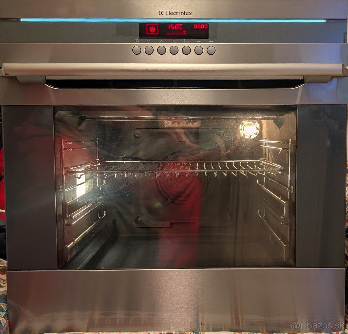 Vstavaná elektrická rúra Elektrolux
