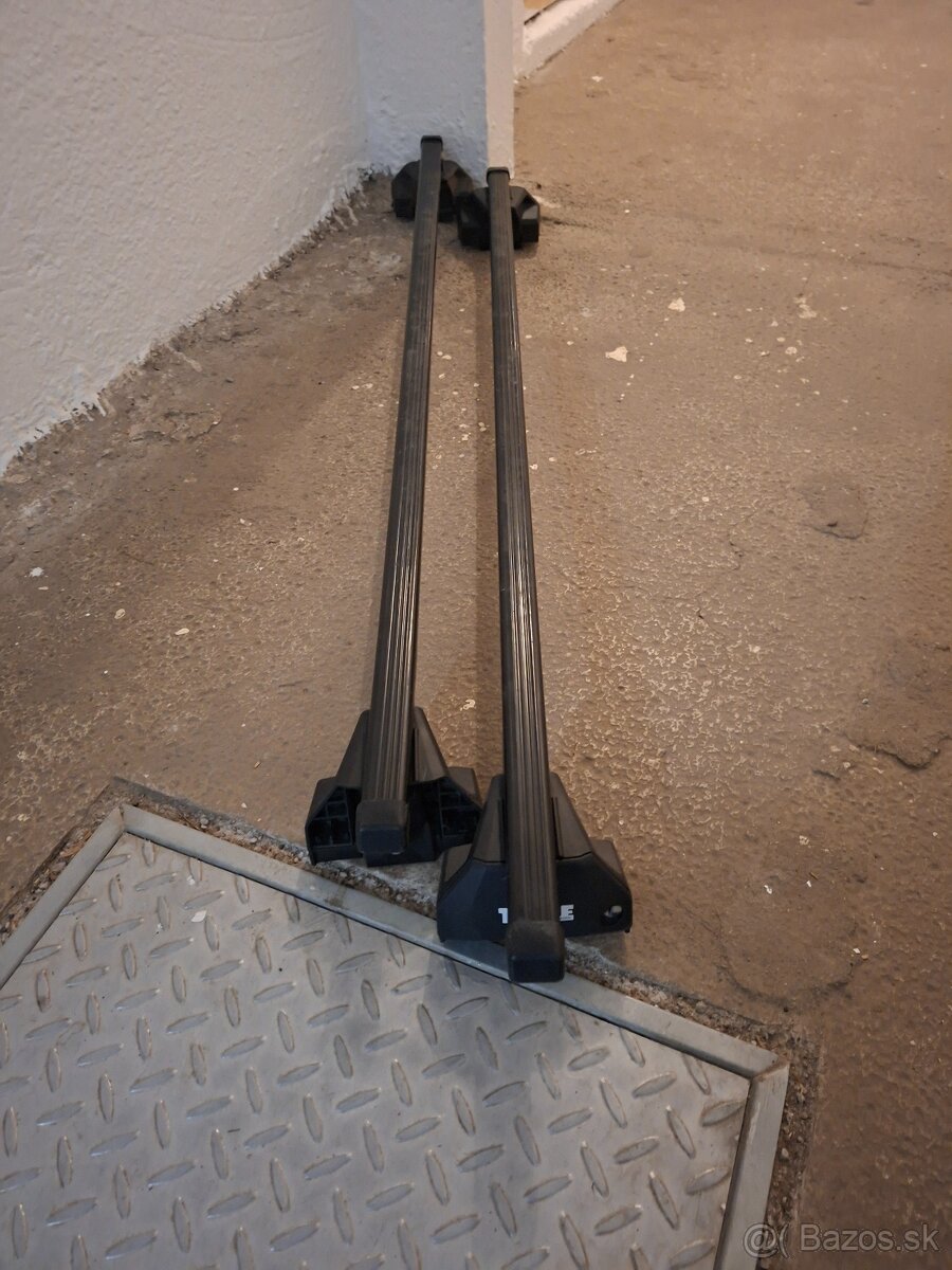 Stresny nosic thule Passat B8 kombi variant