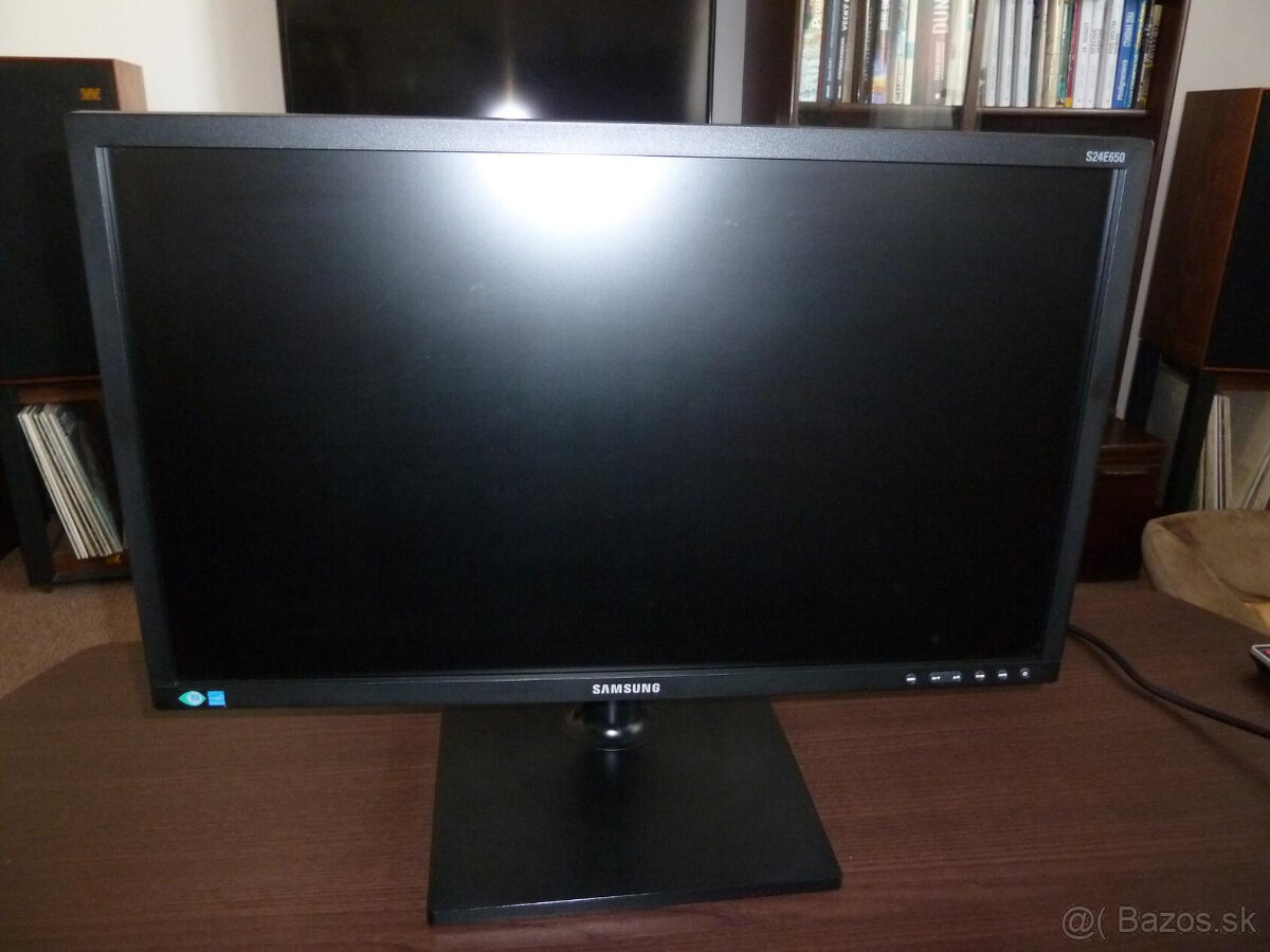 LCD monitor 24" Samsung S24E650