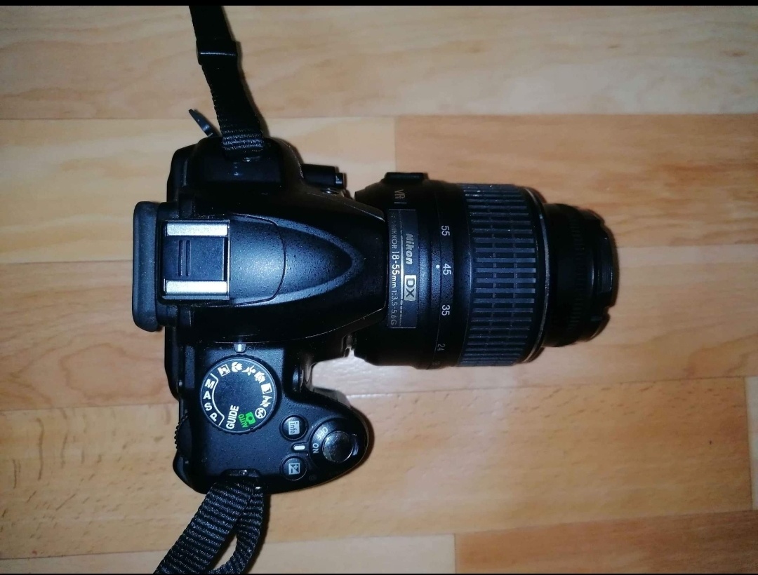 Nikon D3000