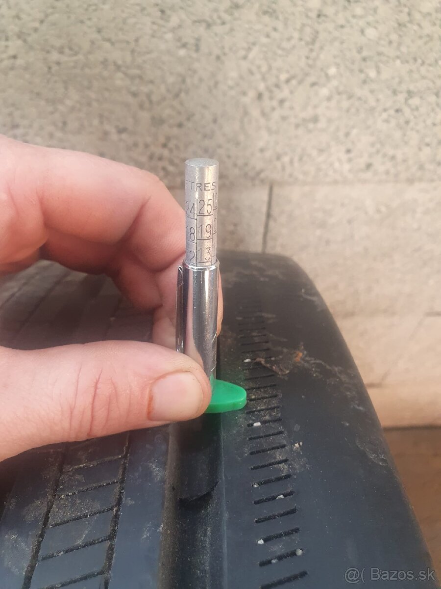 Predám pneumatiku continental