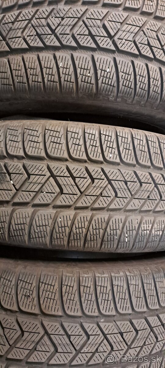 Predám 3ks jazdené zimné 235/55r18-104H Pirelli