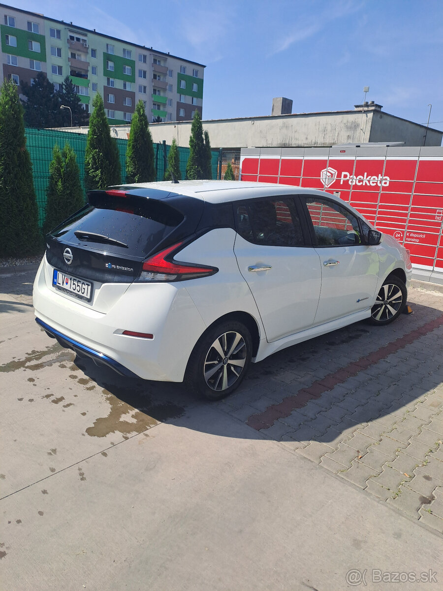 Predám Nissan Leaf elektromobil 40 kWh batéria, 10/2018