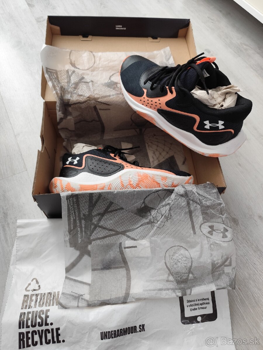 Under Armour shoes 44
