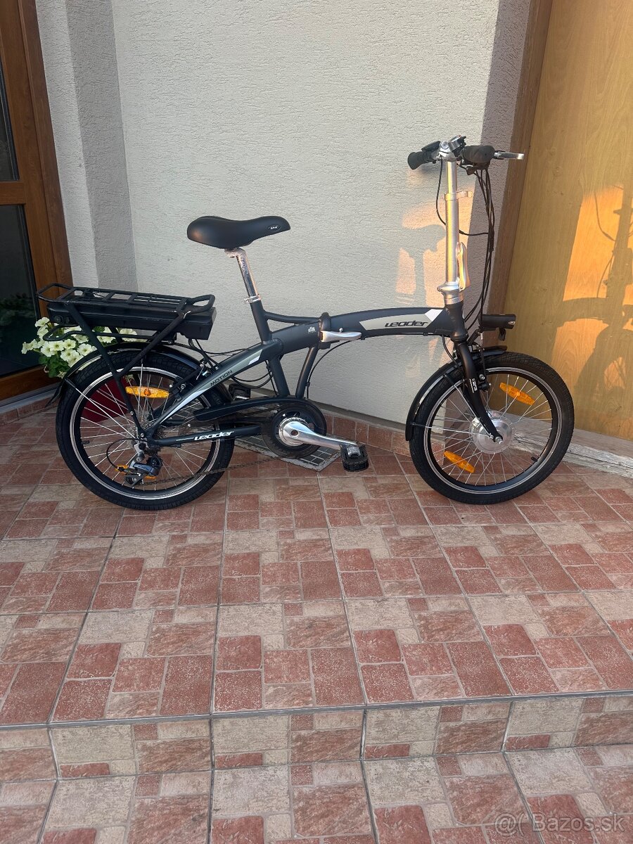 Skladací elektrobicykel
