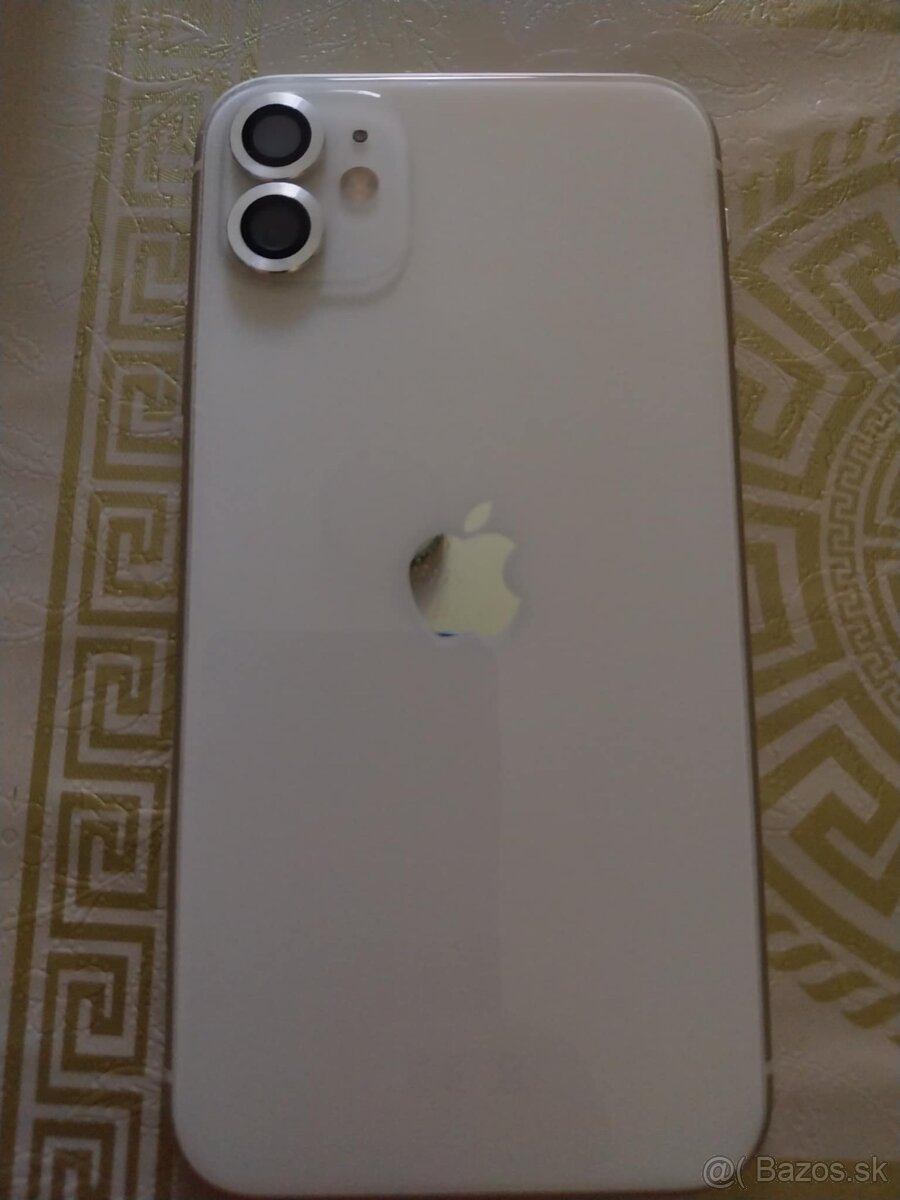 Predám IPhone 11