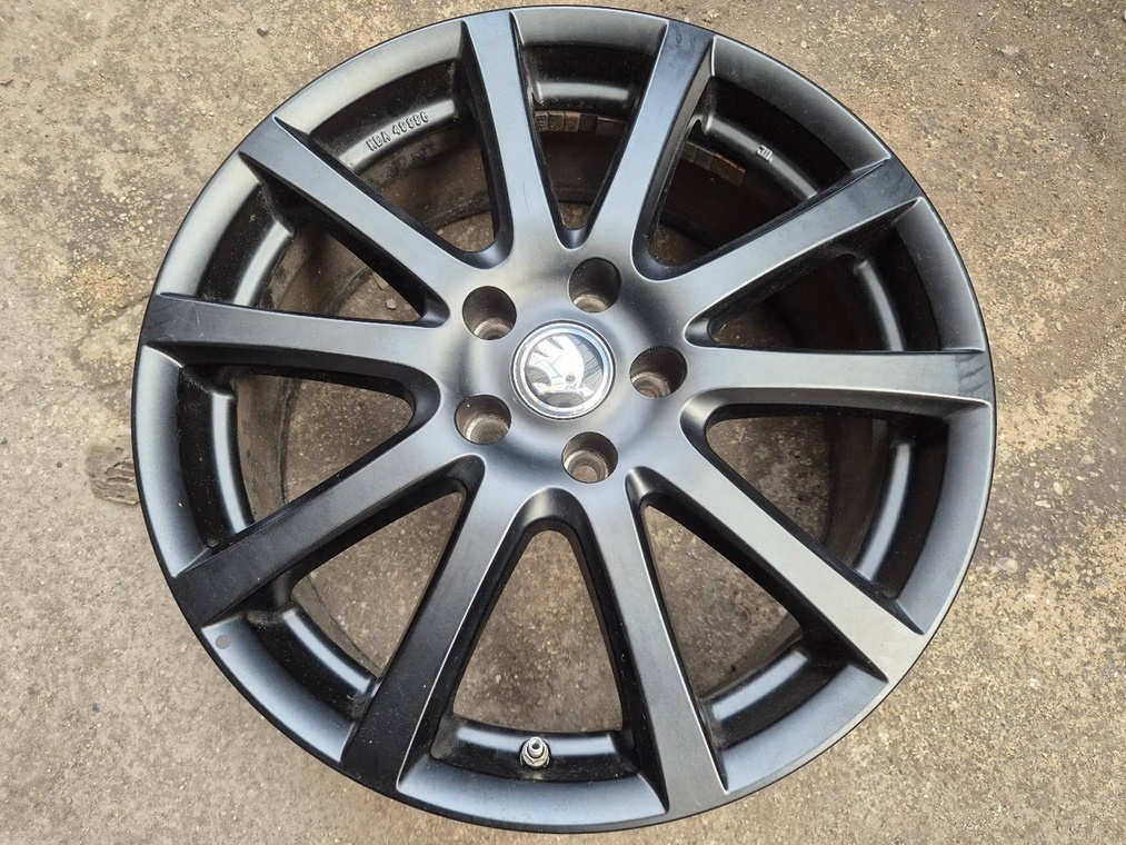 5x112 r18 ET37 x 7,5J elektróny ŠKODA, VW, SEAT, AUDI