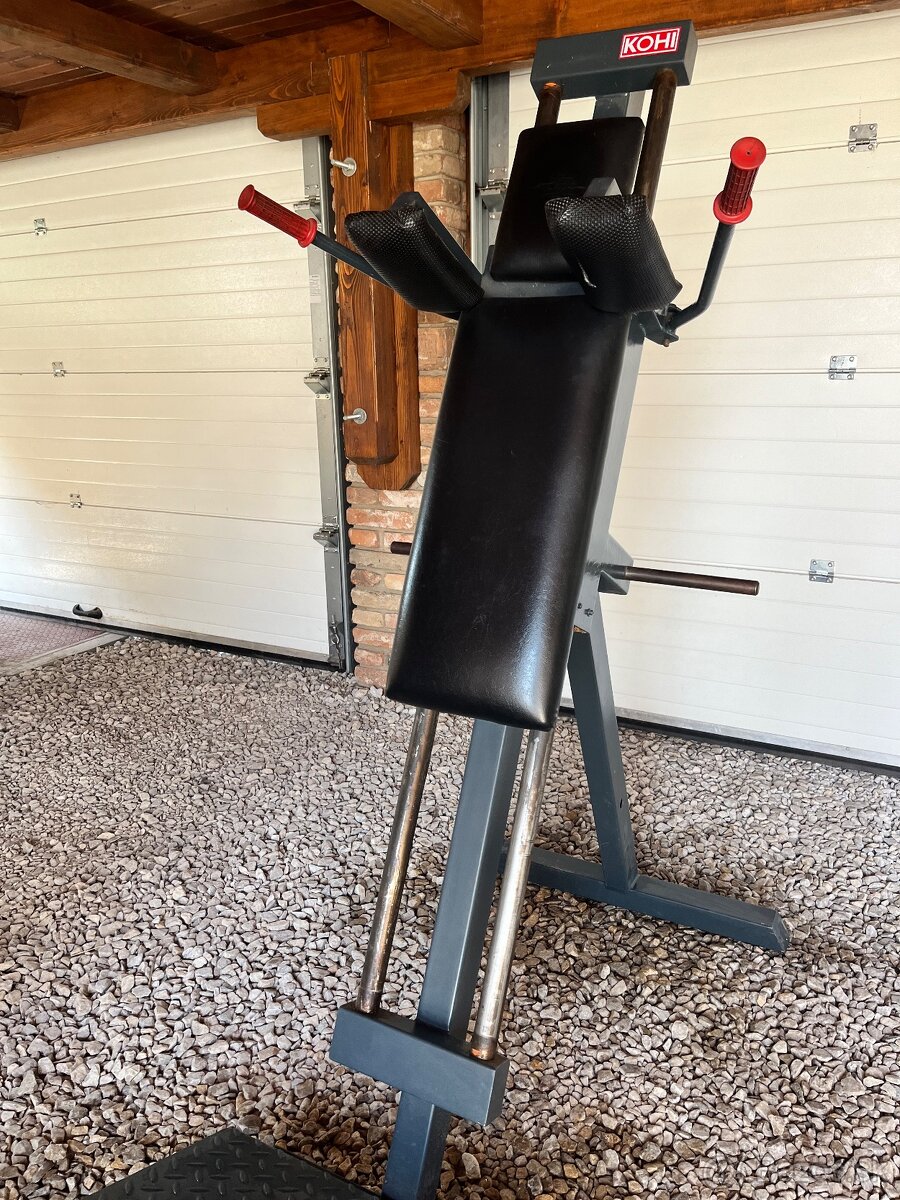 Posilnivaci stroj - Leg press