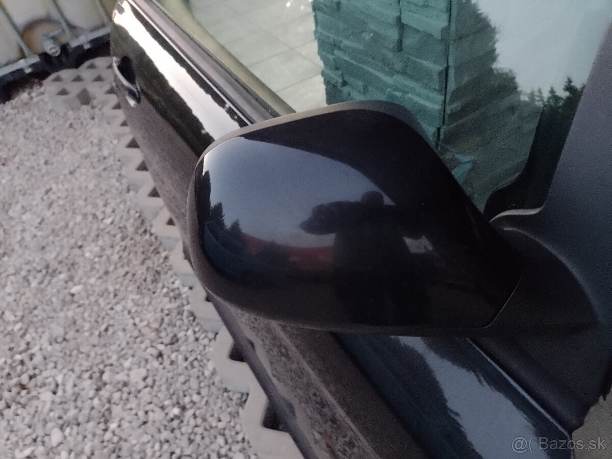 ZRKADLA SEAT ALTEA XL